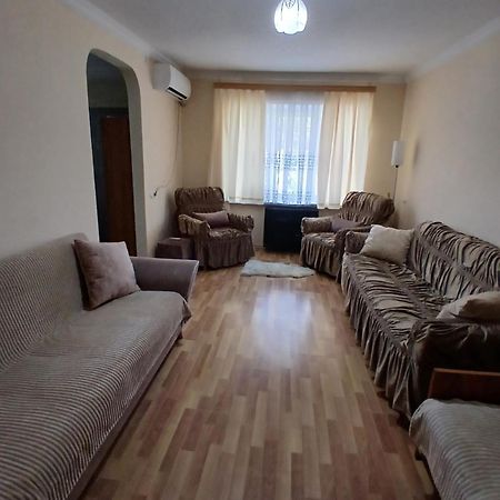Comfort Rustavi  Buitenkant foto