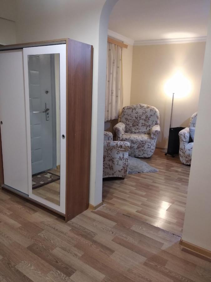 Comfort Rustavi  Buitenkant foto
