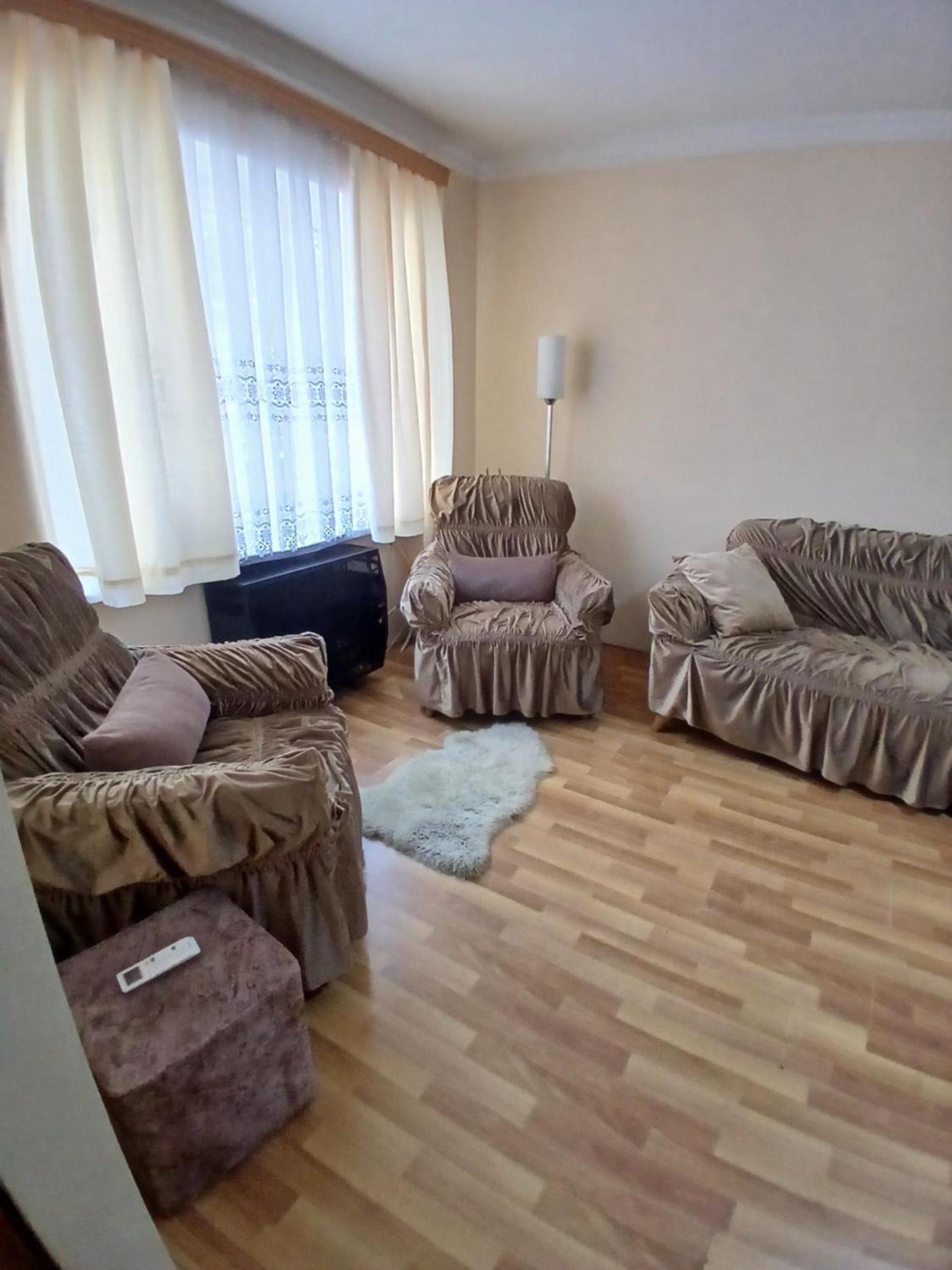 Comfort Rustavi  Buitenkant foto